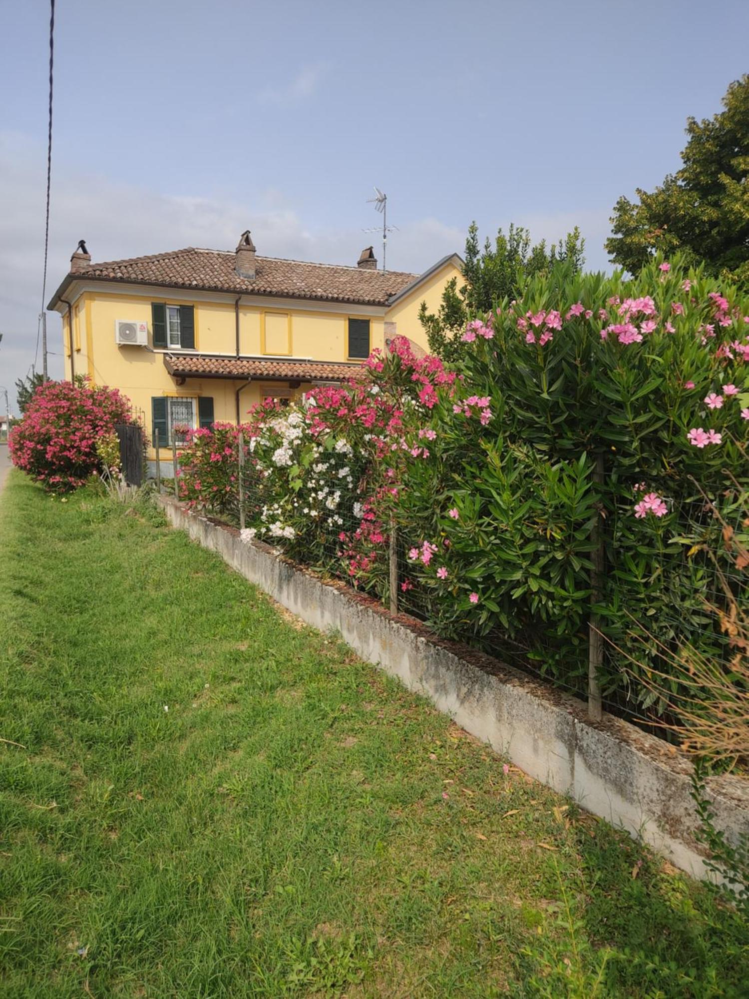 Cascina Angelina Villa Casteggio Exterior photo
